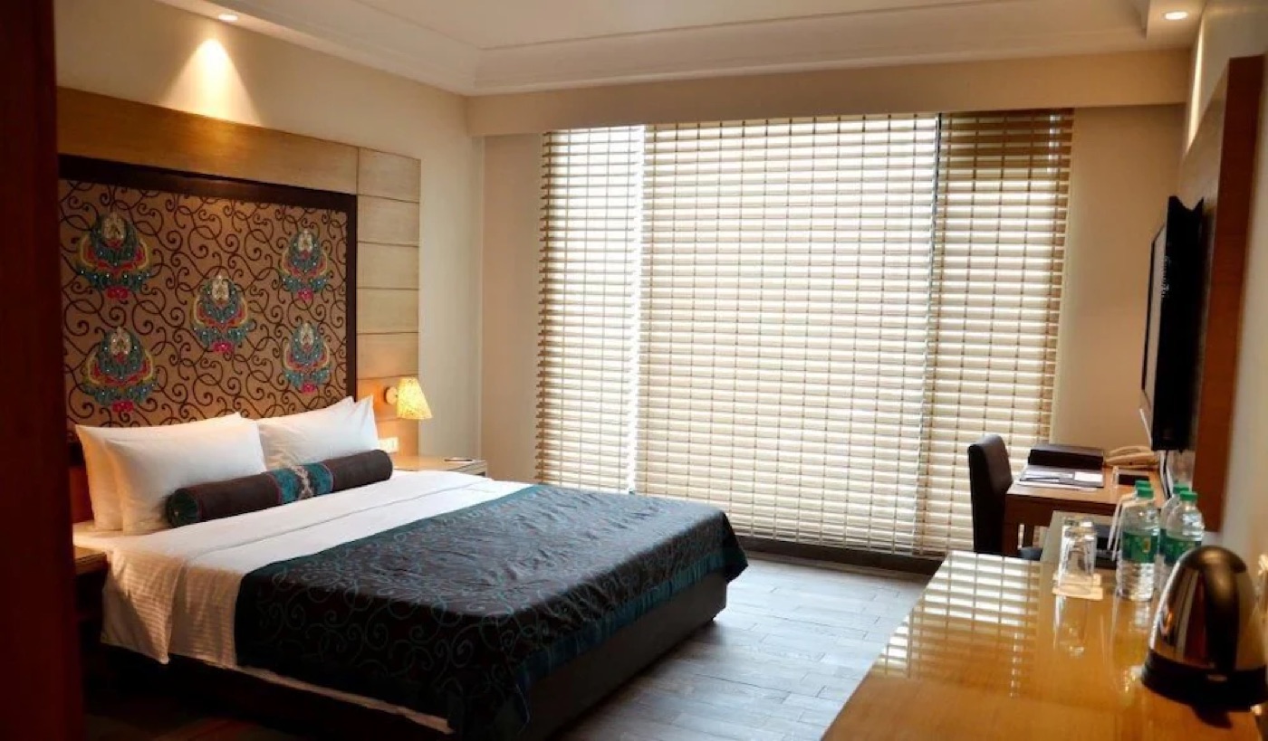 Zonov Hotel — C-Scheme